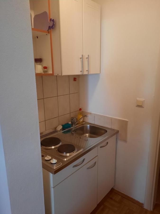 Vila Doris Hotell Baška Voda Eksteriør bilde